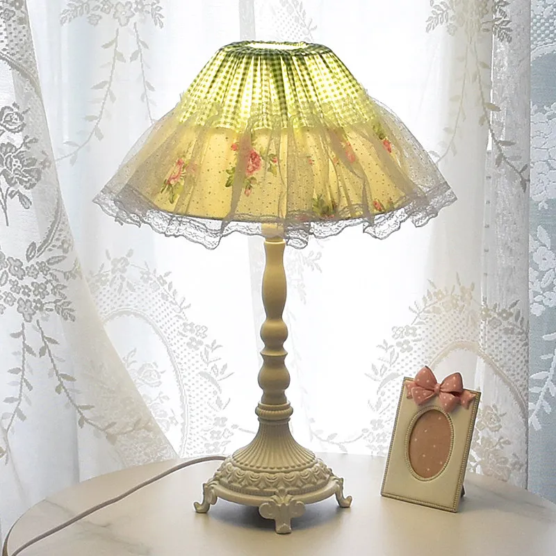 Solar Lamp - Lampada da tavolo in stile pastorale